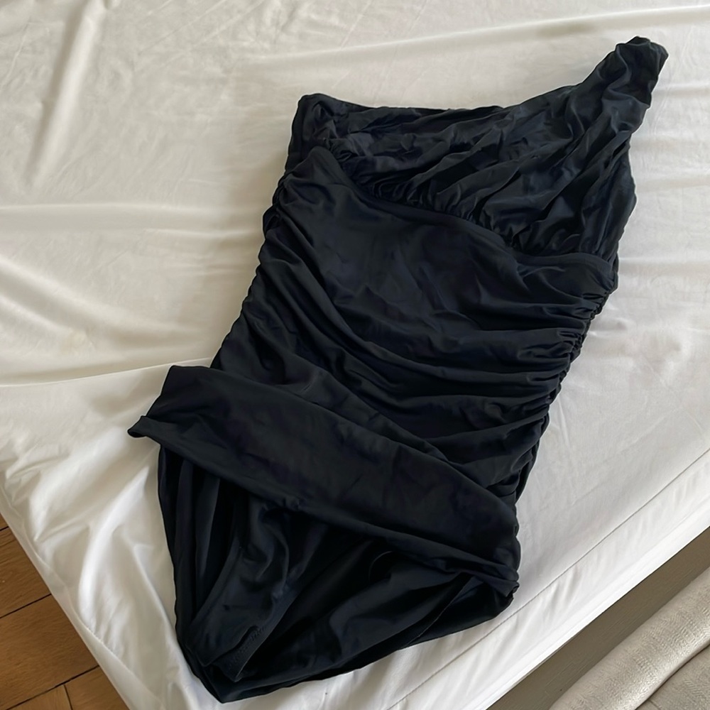J.crew Greek one shoulder swimming suit size 10 black great condition